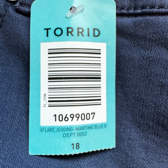 Torrid Flare Jeggings Size 18 NWT - Picture 7 of 7